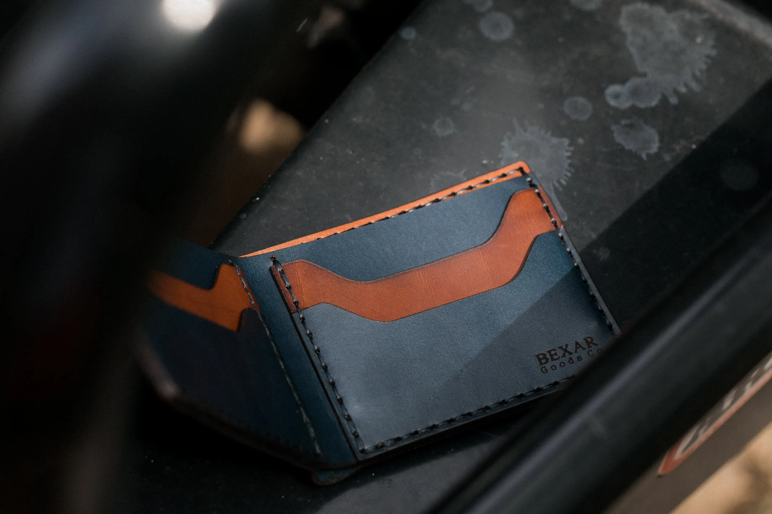 Classic 4 Bifold // Driftwood